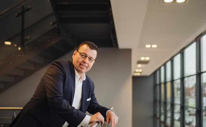 Jan Helmut Hönle ist Experte für die Online-Beratung.