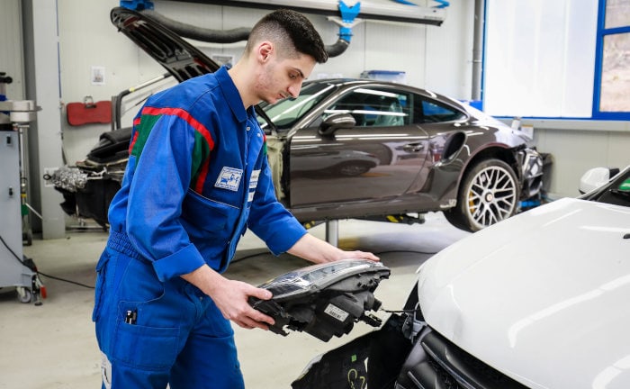 Autowerkstatt in Ennepetal, Nordrhein-Westfalen: Die Preise für Autoteile steigen überdurchschnittlich stark