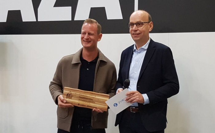 Bastian Hopf (links, Finanzkonzept Coburg) mit Pfefferminzia-Geschäftsführer Matthias Heß auf der DKM in Dortmund