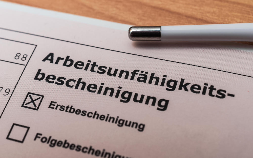 Arbeitsunfähigkeitsbescheinigung: Im Jahr 2022 häufiger anzutreffen als noch 2021