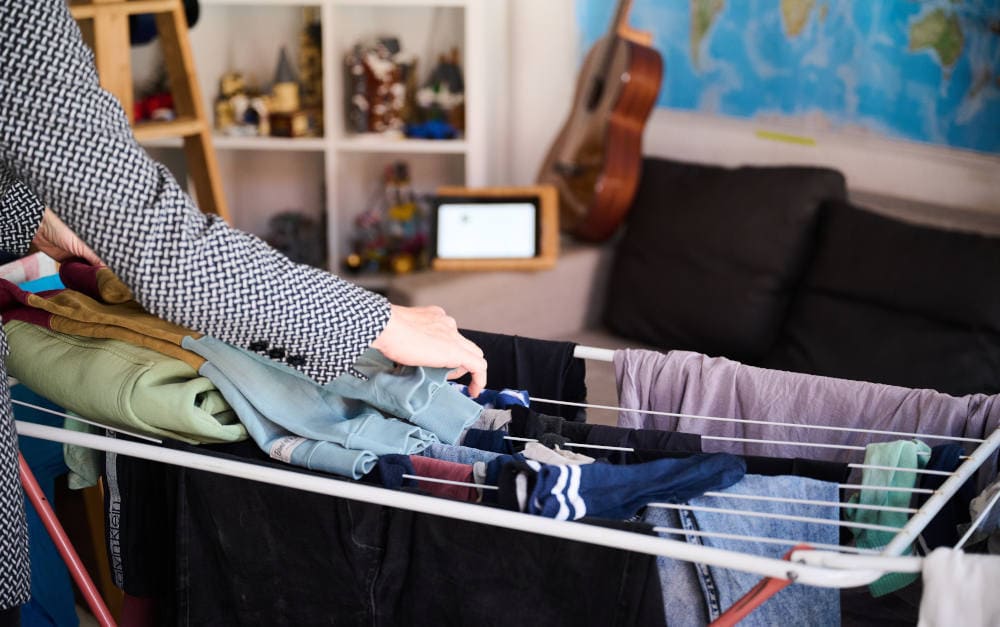 Hausfrau mit Wäsche: Bald ein Auslaufmodell?