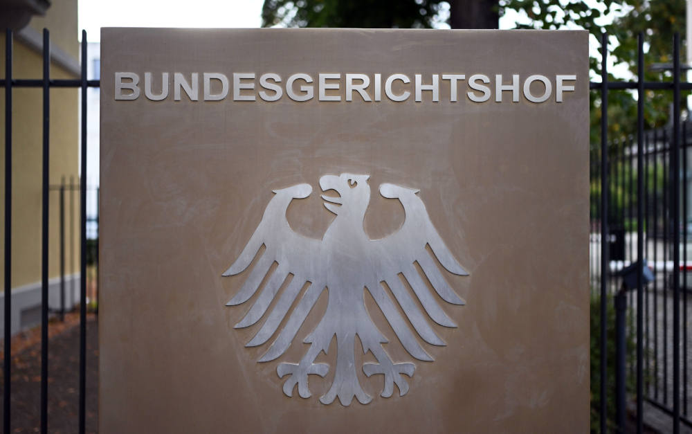 Zielort Karlsruhe: Geht es nach den Verbraucherzentralen, befasst sich der Bundesgerichtshof mit den Rentenfaktoren von Riester-Verträgen