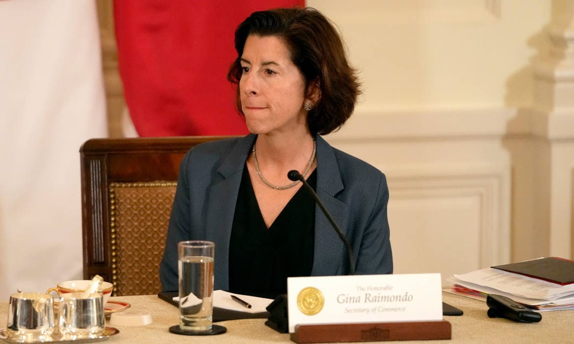 US-Handelsministerin Gina Raimondo: Versicherer sorgen sich vor allem um die Wirtschaft in den USA