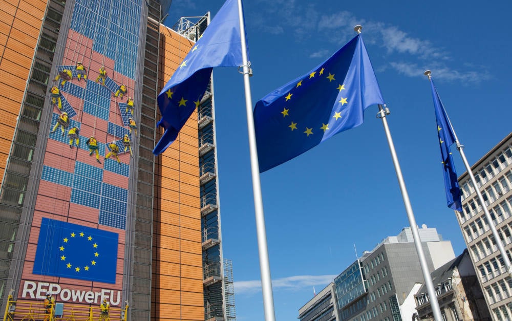 Sitz der Europäischen Kommission in Brüssel: Regulatorischer Druck als Triebfeder für nachhaltige Geldanlagen von Versicherern