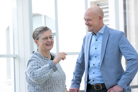 Dr. Henriette Meissner und Per Protoschill von der Stuttgarter Vorsorge Management: "Gelebte Partnerschaft fängt beim Geld an." Foto: Stuttgarter Vorsorge-Management