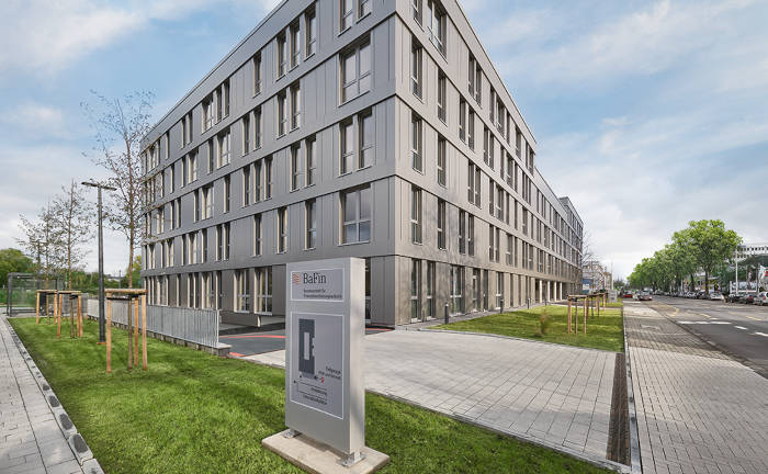 Bafin-Gebäude in Bonn: Wichtige Fragen zur Insolvenz von Element Insurance beantwortet