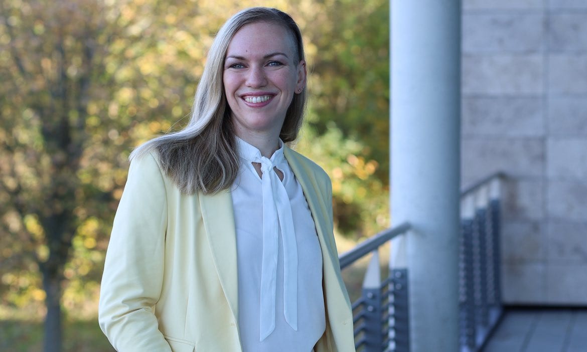 Cornelia „Conny“ Frankenberg arbeitet als selbstständige Maklerin unter dem Firmennamen Ilmfinanz im thüringischen Ilmenau