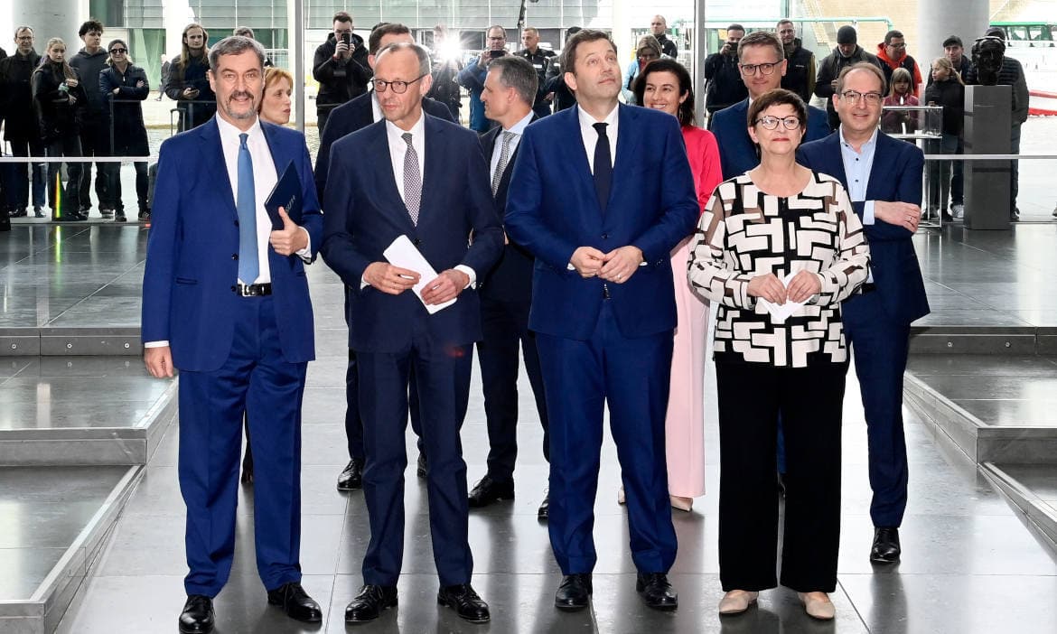 Neukoalitionäre stellen den Koalitionsvertrag vor (v.l.n.r.): Markus Söder (CSU), Friedrich Merz (CDU), Lars Klingbeil (SPD) und Saskia Esken (SPD)