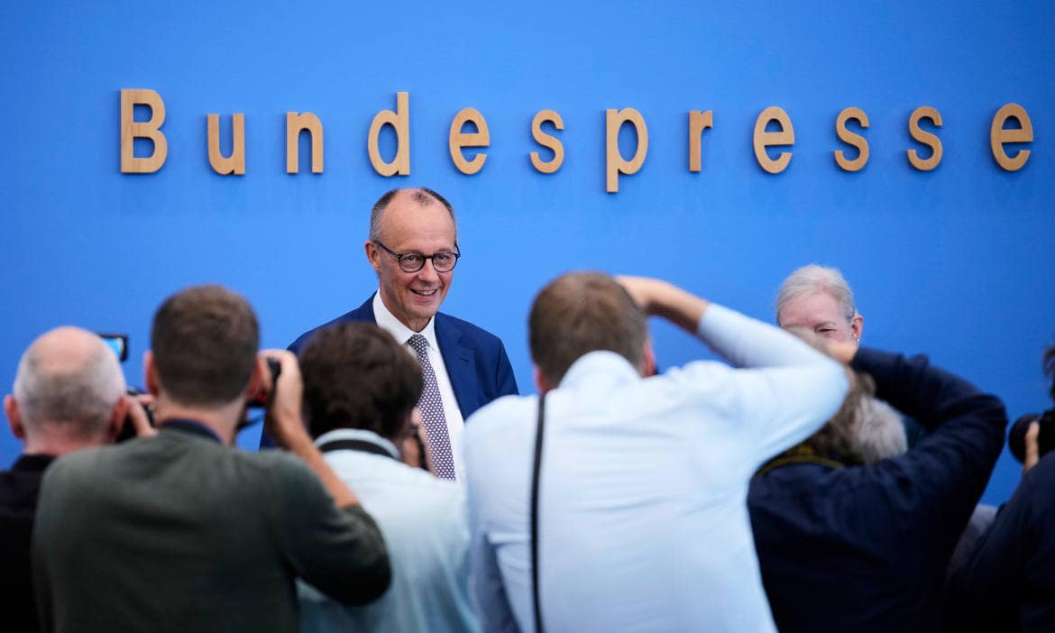 Bundeskanzler Friedrich Merz auf der Sommer-Pressekonferenz am 18. Juli 2025: Mercedes und Golf