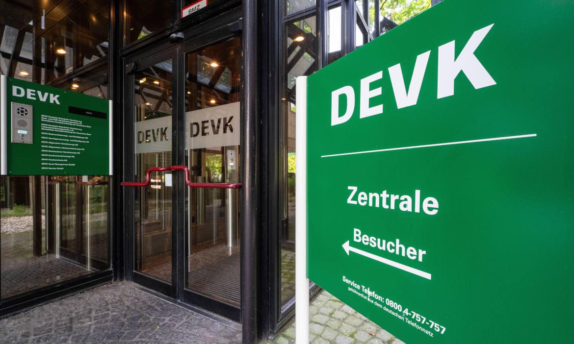 Zentrale der DEVK in Köln: Freeyou-Entscheidung erst im kommenden Jahr