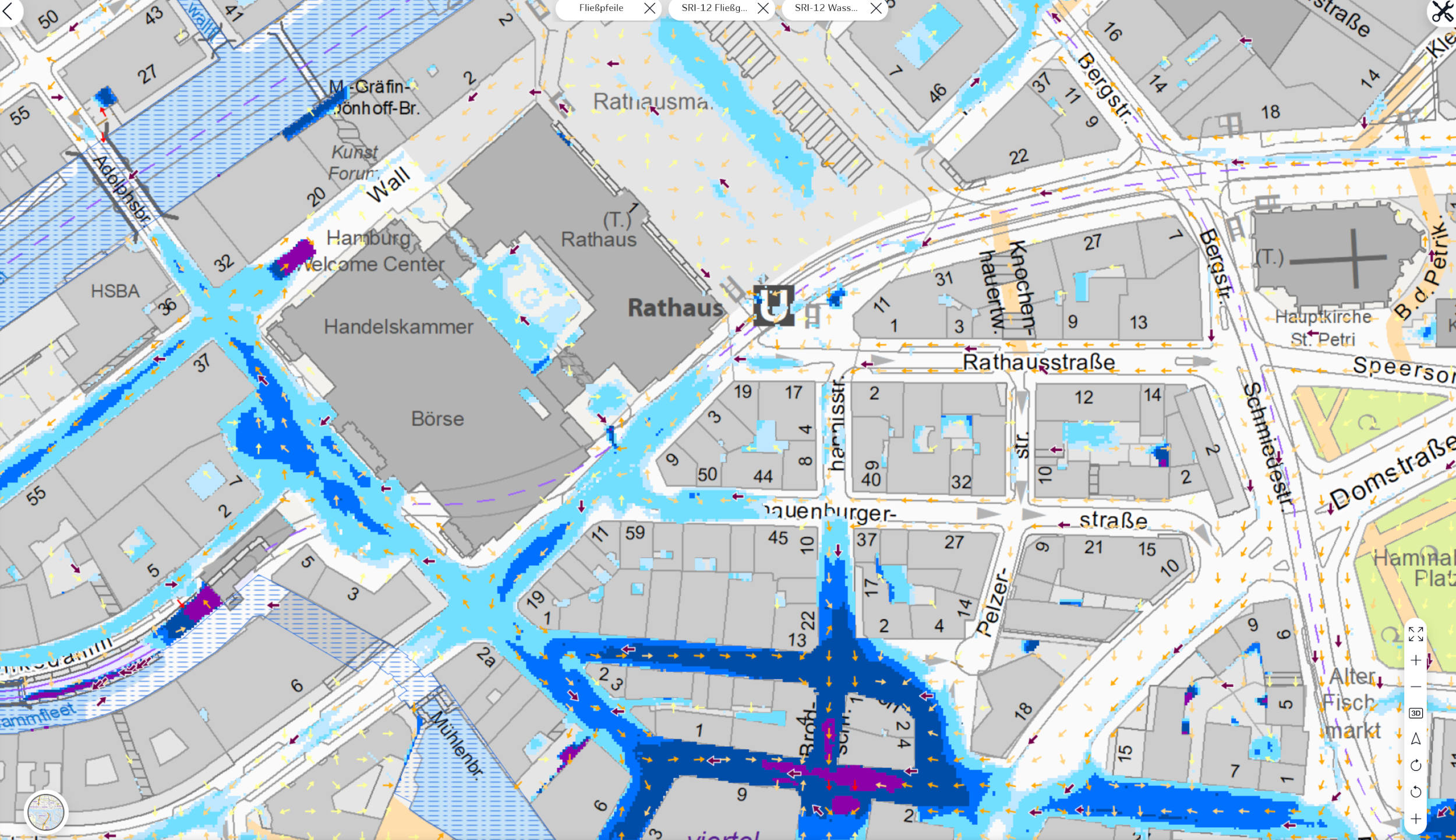 Innenstadt von Hamburg nach extremem Starkregen: Die Farben zeigen die Wassertiefe an, die Pfeile die Fließrichtung. Dunkelblau steht für 50 bis 100 Zentimeter (Quelle: BUKEA/LGV)
