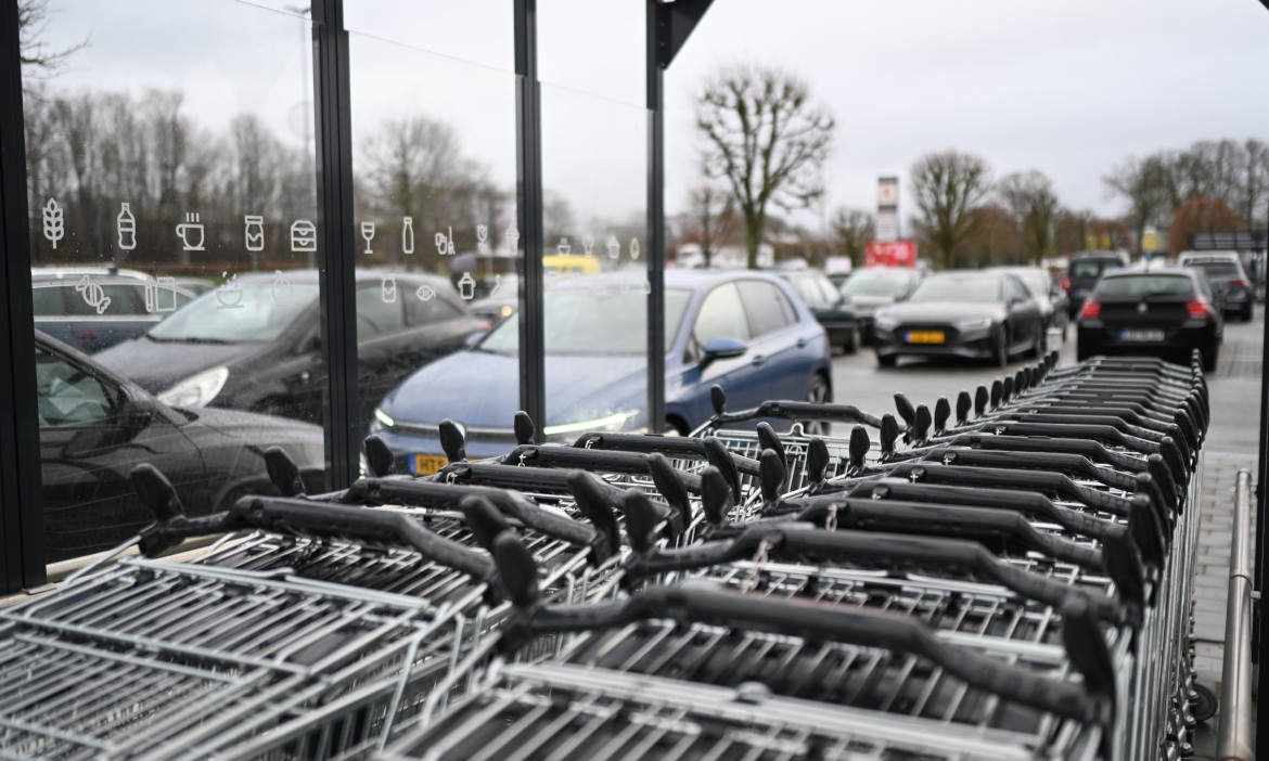 Einkaufswagen vor dem Supermarkt (Symbolbild): Wo stimmt das Preis-Leistungs-Verhältnis?