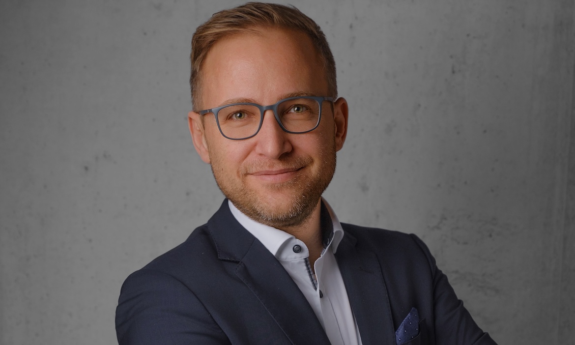 Raphael Dimpfl ist seit 1. Januar 2026 Vertriebsleiter beim Maklerverbund Status.