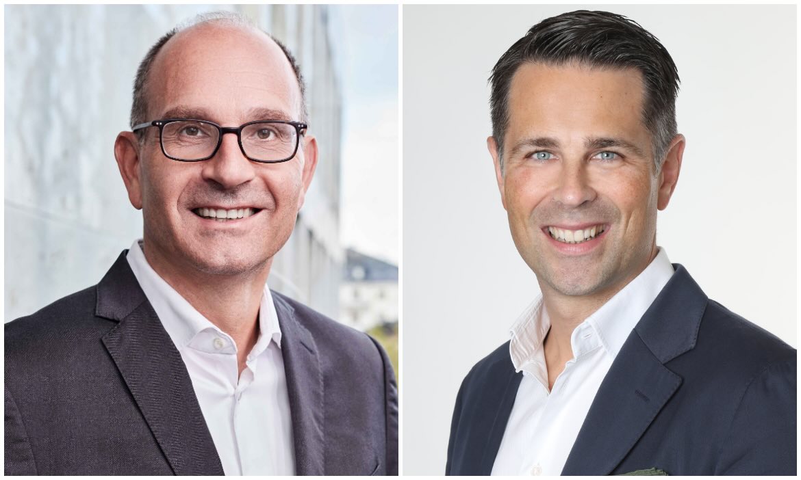 Versicherungsberater in professionellem Business-Outfit, Servicelösungen, Beratung, Kundenorientierung.